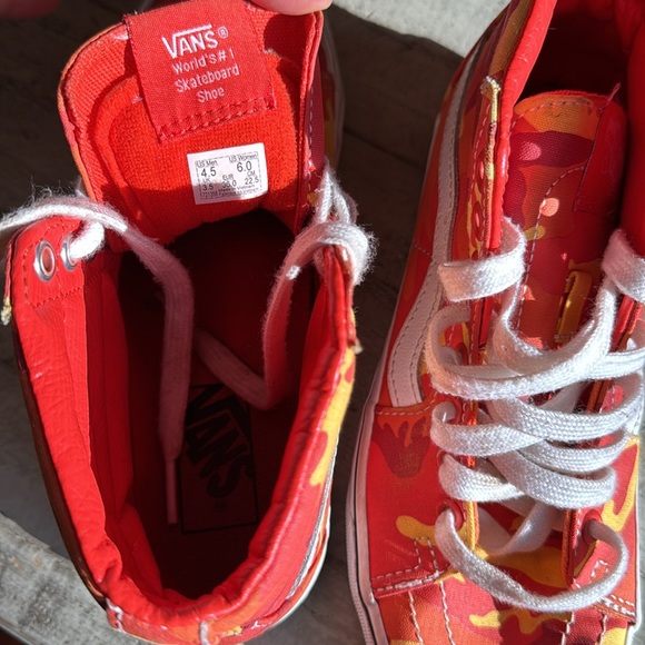 VANS Old School high-tops. Excellent shape. Maybe worn once. Men’s 4.5/W sz 6. - Picture 4 of 6